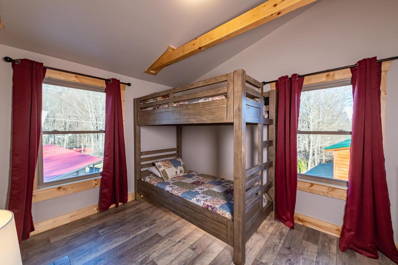The Red Fox Cabin Villa Maggie Valley Exterior photo