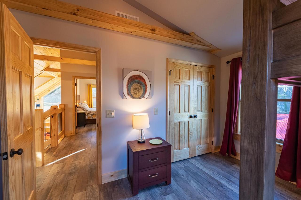 The Red Fox Cabin Villa Maggie Valley Exterior photo