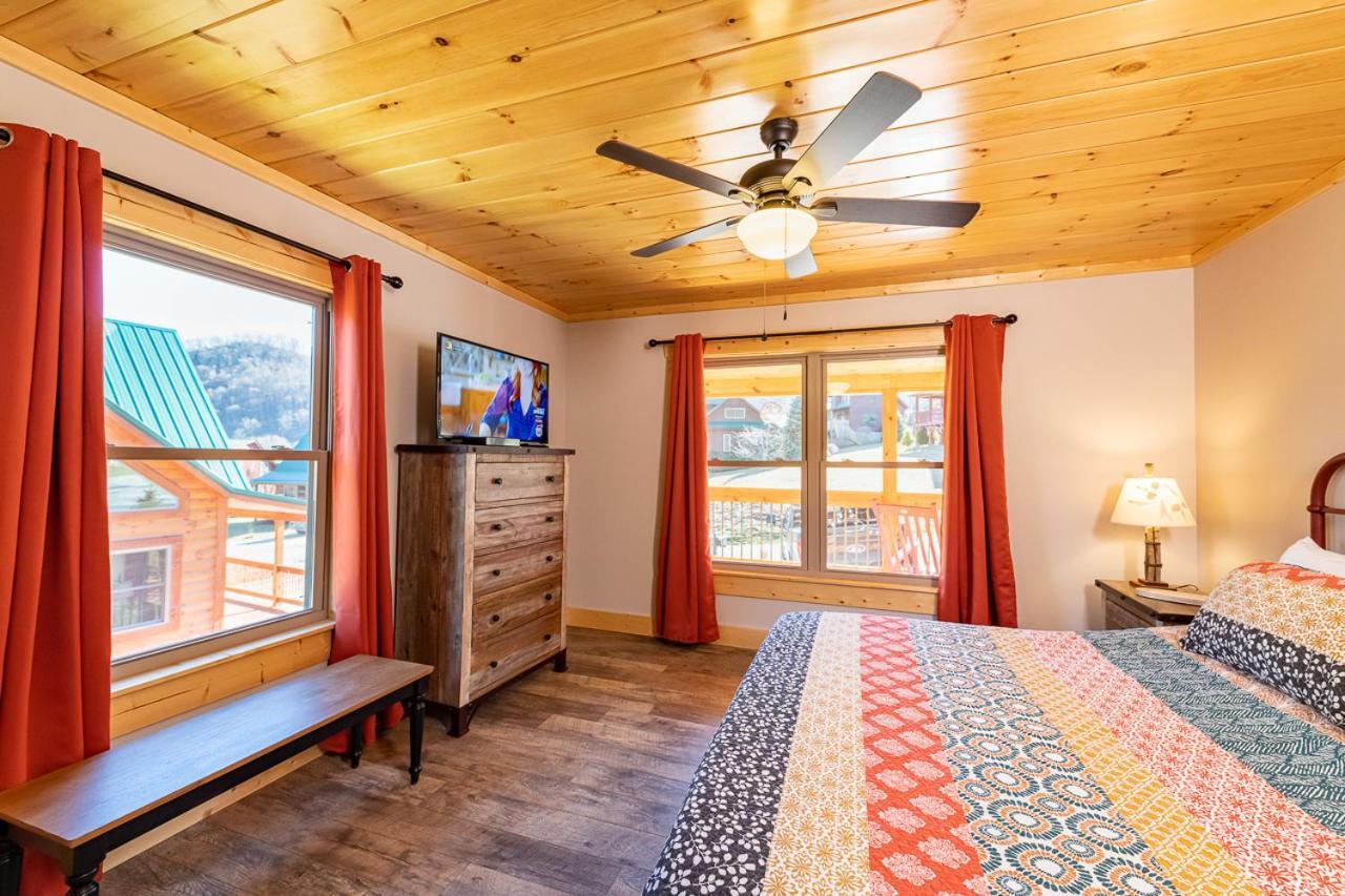 The Red Fox Cabin Villa Maggie Valley Exterior photo