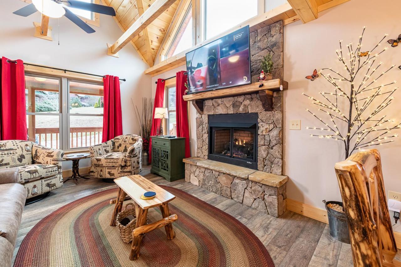 The Red Fox Cabin Villa Maggie Valley Exterior photo