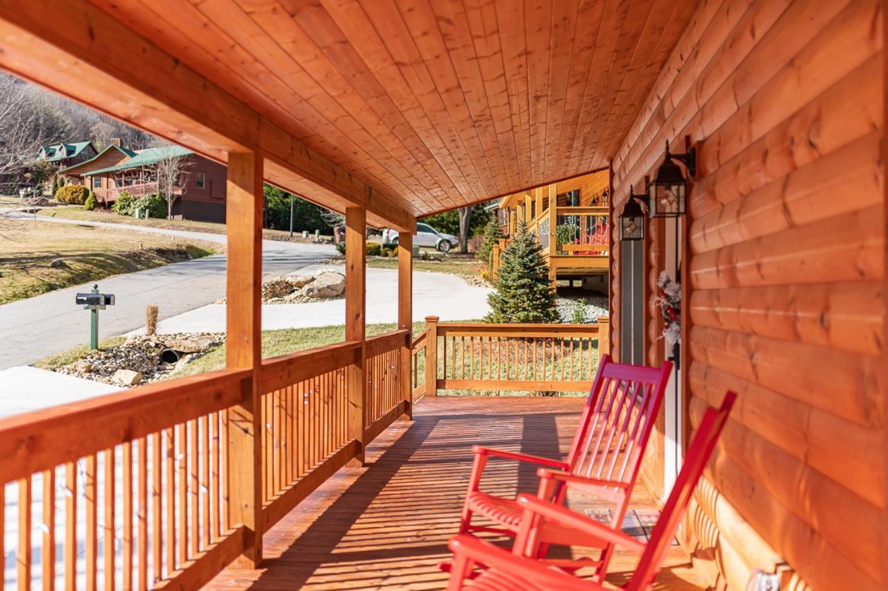 The Red Fox Cabin Villa Maggie Valley Exterior photo